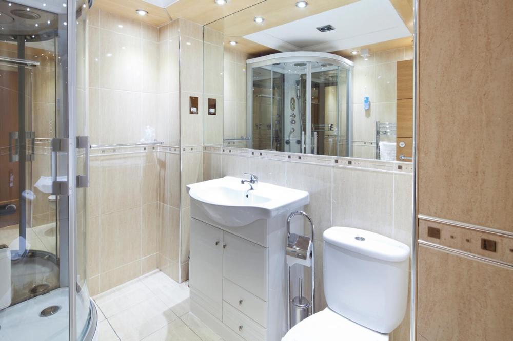 Queens Mansions: Empress Suite Блекпул Екстериор снимка