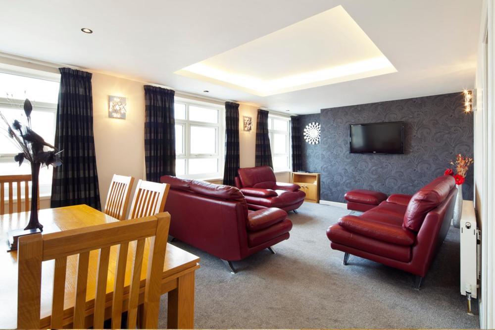 Queens Mansions: Empress Suite Блекпул Екстериор снимка